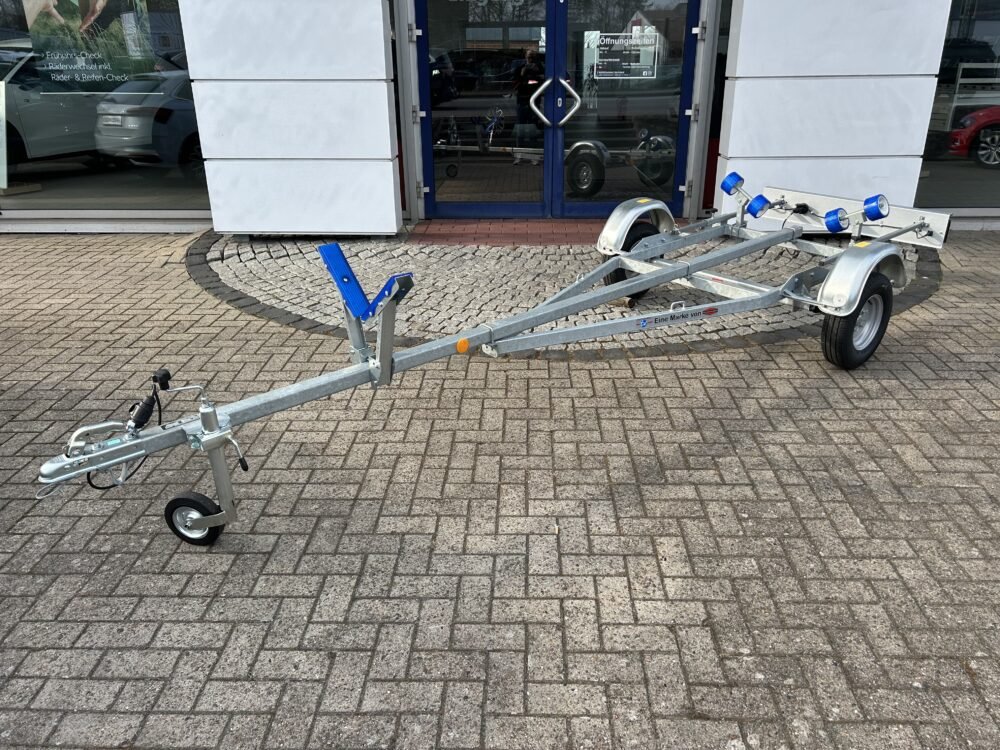 TPV BA 550-R, 550 kg, 321×123 cm, Bootstrailer