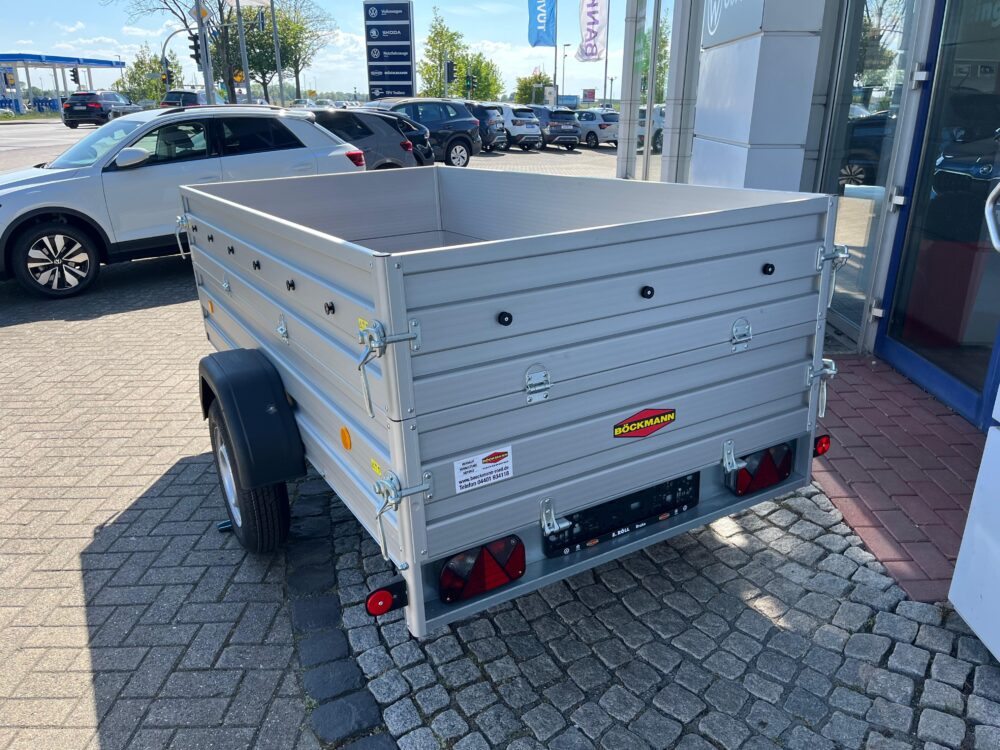 Böckmann TL-AL 2513:75 + Kastenaufsatz, Rundknöpfe 4