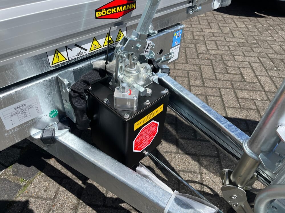 RK-AL 2514:15 + Kastenaufsatz, Automatikstützrad, Teleskopkurbelstützen 10 RK-AL 2514:15 + Kastenaufsatz, Automatikstützrad, Teleskopkurbelstützen 10