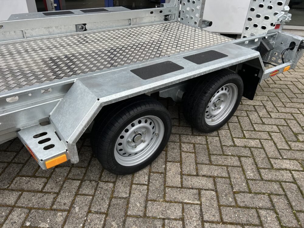 Böckmann BT-ST 3014:27 + Riffelblech4 Böckmann BT-ST 3014:27 + Riffelblech4