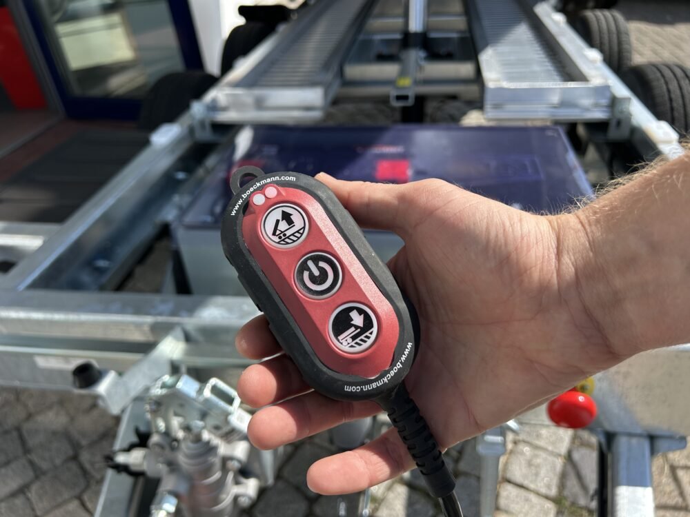 Böckmann DK-AL 3218:35 P + 50cm Kastenaufsatz, E-Hydraulik, Teleskopkurbelstützen, Auffahrschienen 6