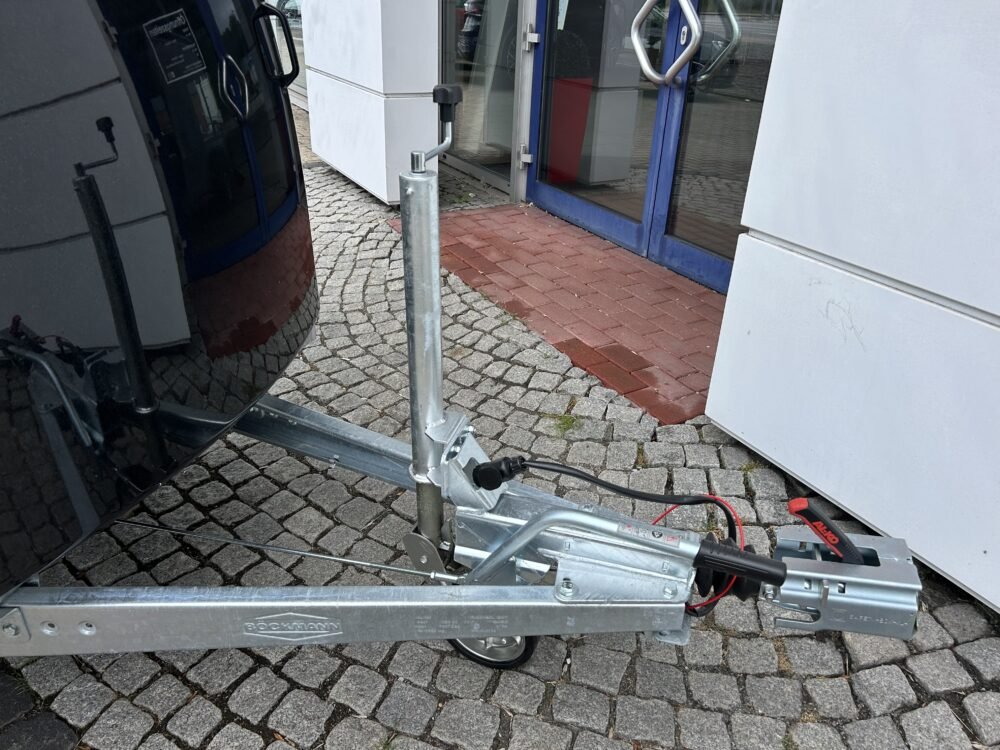 Böckmann KT-PB-AL 2513:135 + Radstoßdämpfer, Ankerschienen, Bison-Stange, Automatikstützrad 9