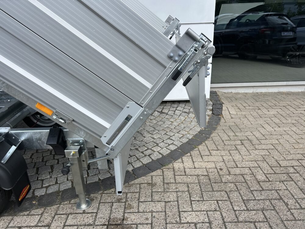 Böckmann RK-AL 3016:27 + Kastenaufsatz, Teleskopkurbelstützen, E-Hydraulik 4