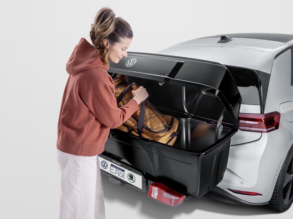 VW Heckbox für Anhängerkupplung 000071109E 3